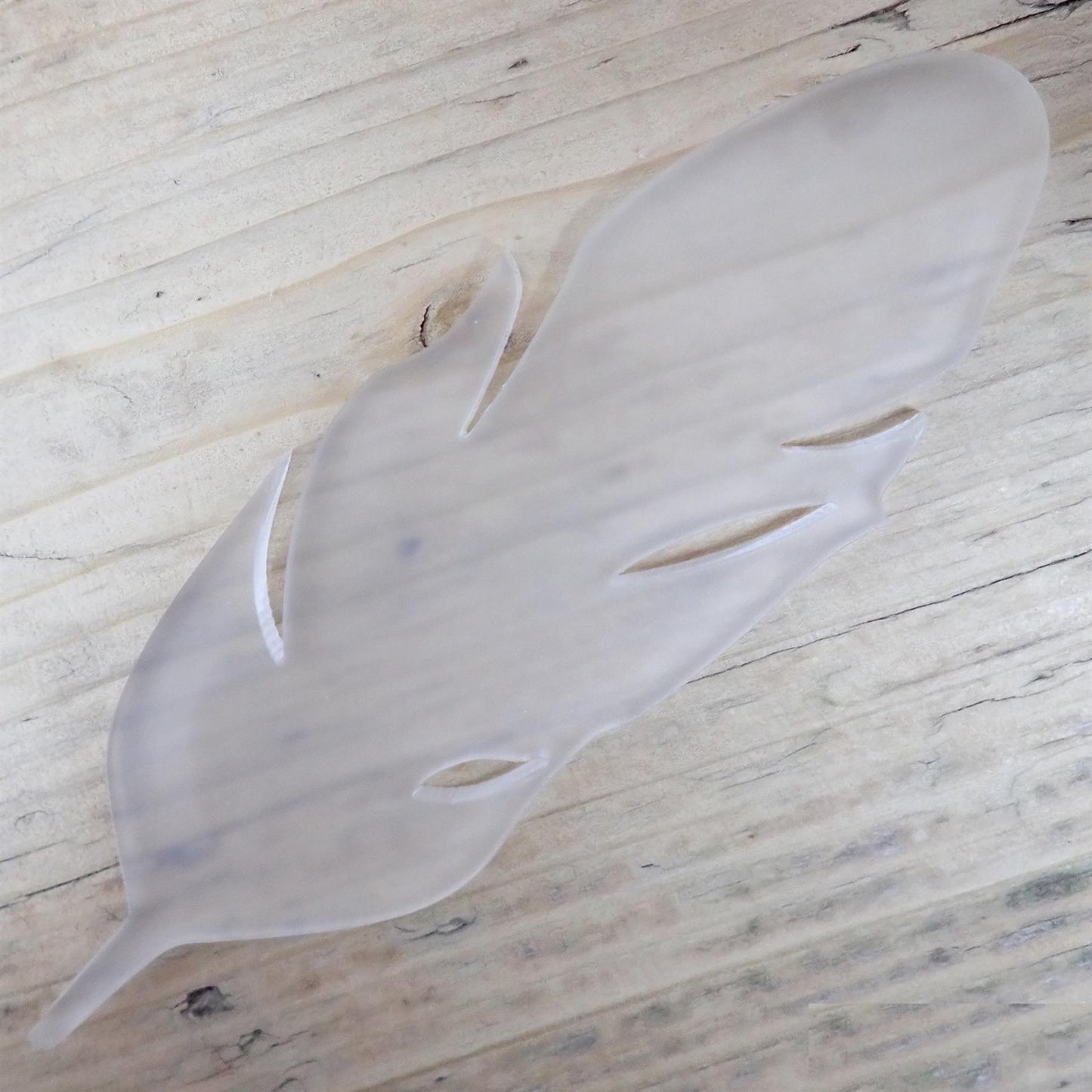 [R&F] Frosted Cast Acrylic Feather Decorations, 100mm (Style 3) (Pack of 4)