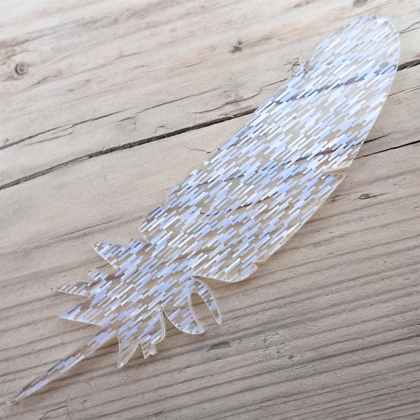 [R&F] Confetti White Cast Acrylic Feather Decorations, 100mm (Style 10) (Pack of 6)